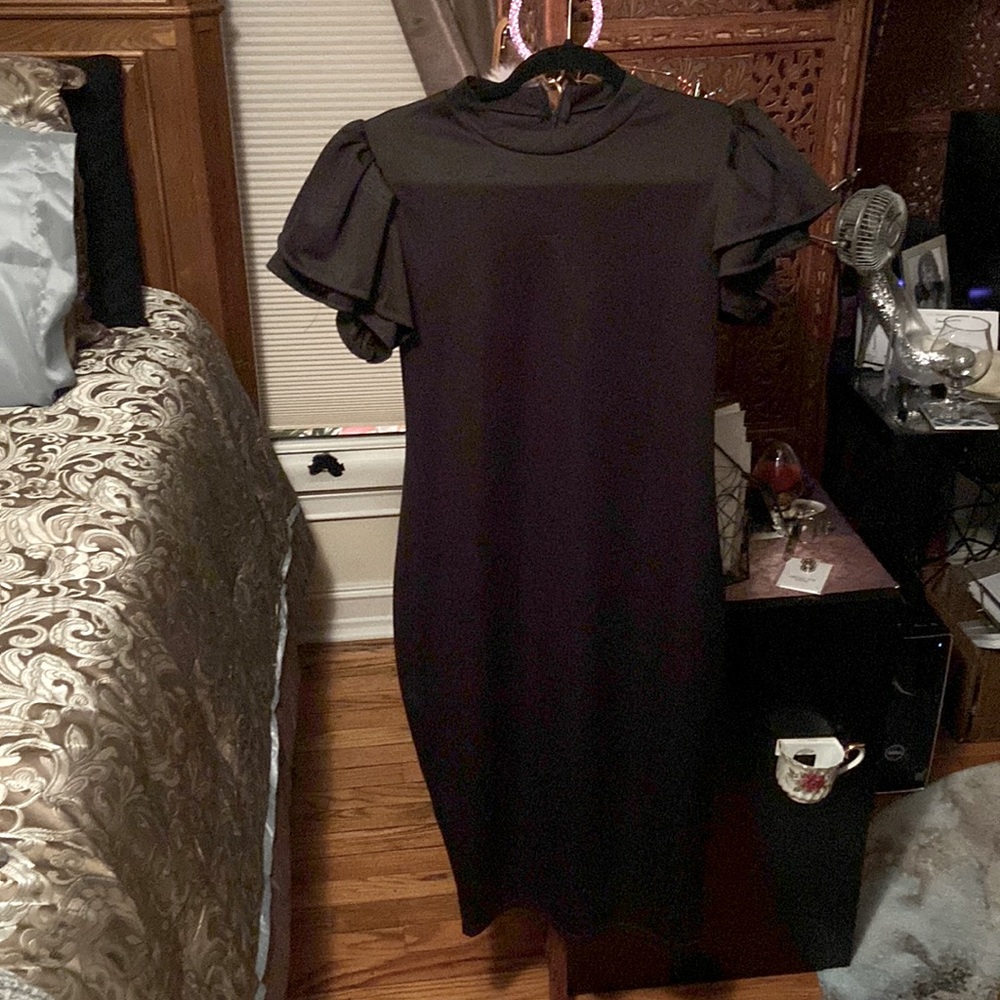Long Dress with Puffer Short Sleeves